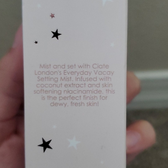 Ciaté Everyday Vacay Setting Mist - Picture 4 of 7